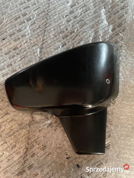 Honda VT 600 Bok Boczek Osłona Prawa N908