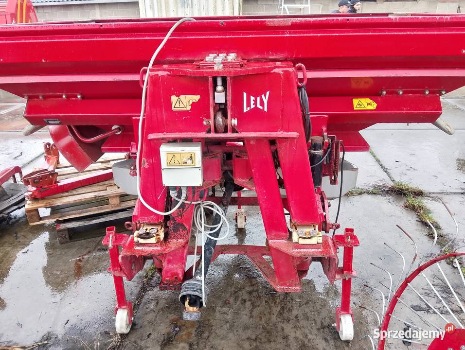 Rozsiewacz lely centerliner SX 500 Turobin