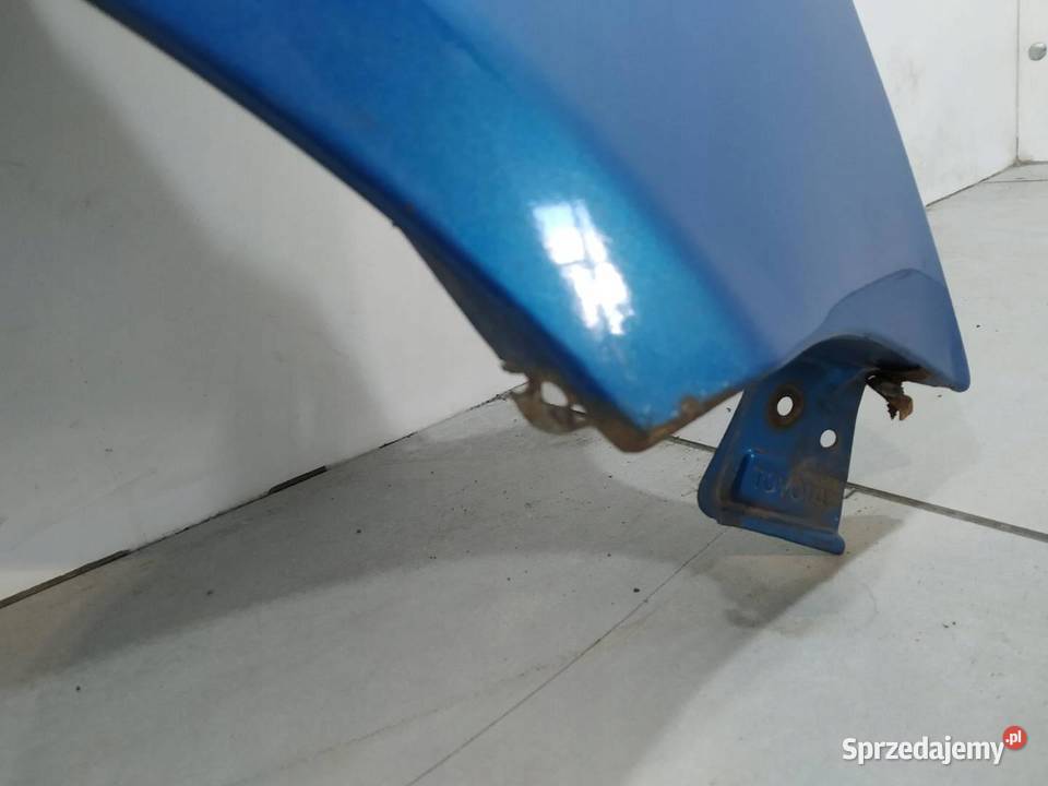BŁOTNIK PRAWY PRZÓD LIFT Toyota Yaris I 19992005