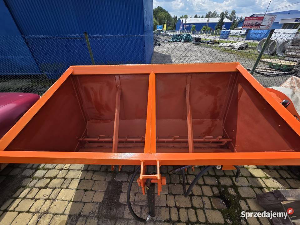 Posypywarka samozaładowcza 2 metry Tuchów sprzedam