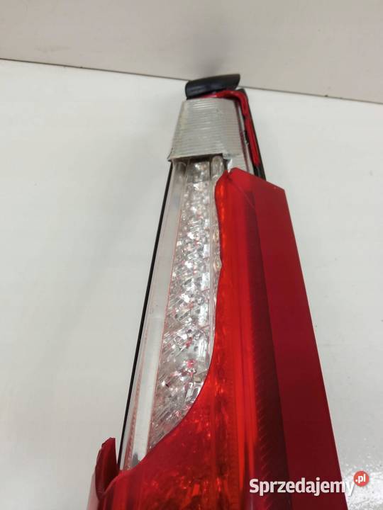 LAMPA TYŁ PRAWA LED USZKODZONA Volvo V60 I 2010 Rok produkcji 2011 sprzedam