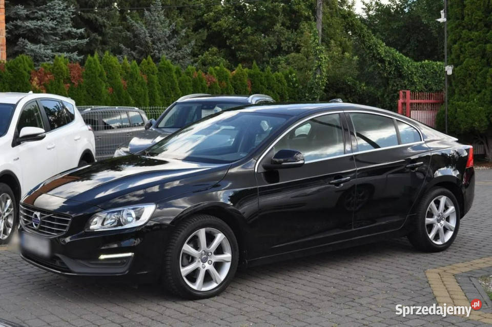 Volvo S60 Volvo S60 T3 15 Benzyna 152 Salon ASR (kontrola trakcji) mazowieckie Warszawa