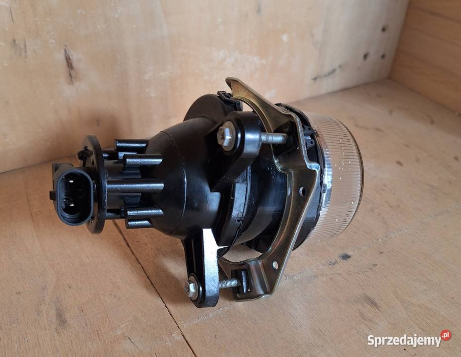 Reflektor przedni lampa przód cf moto cforce 550 Lisica