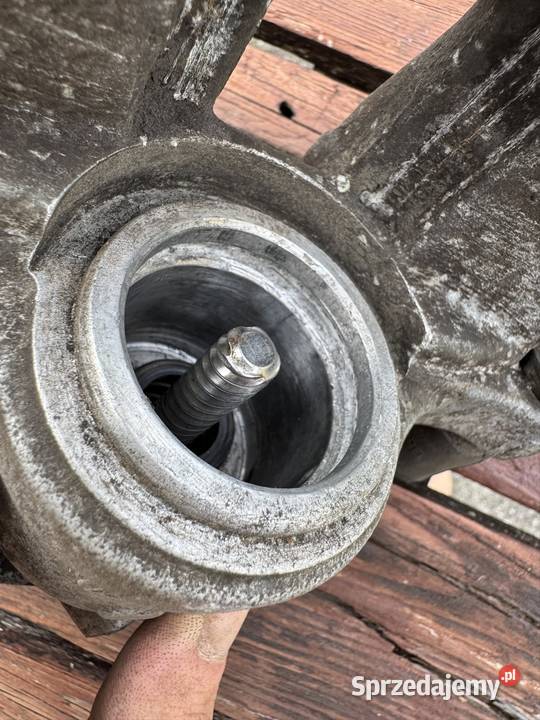 Zacisk tylny Vectra c Opole sprzedam