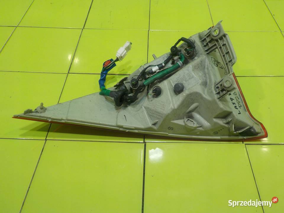 HONDA INSIGHT II 09r 5D lampa lewa tyl Lampy tylne Suków