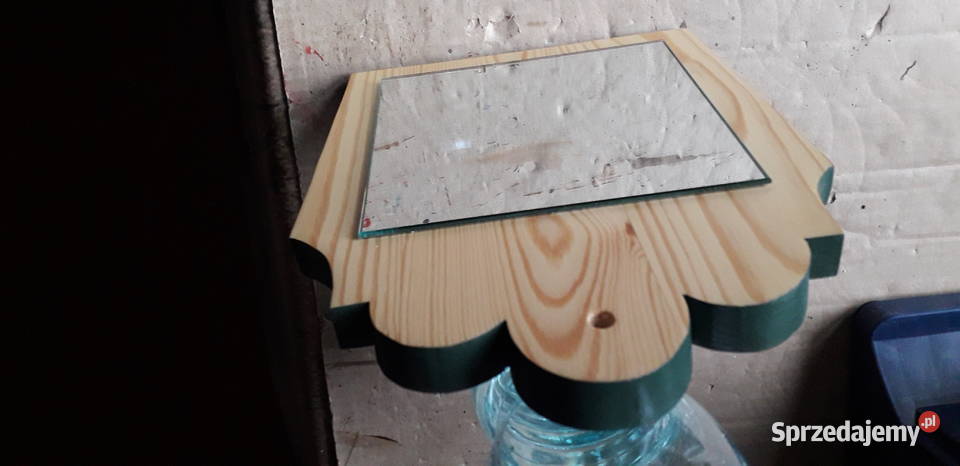 Ozdobne lusterko na desce Międzyrzecz