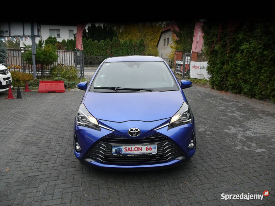 Toyota Yaris 15benz 70 Kamera 6 biegów Stan Częstochowa