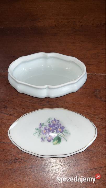 Puzderko W delikatnym kolorze ecru Z różyczką Gdańsk