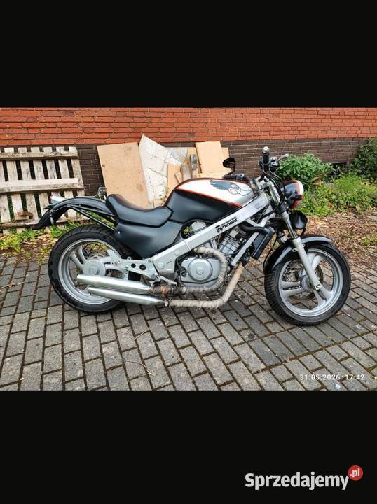 Honda NTV 650 CAFE RACER 40000km Świecie sprzedam