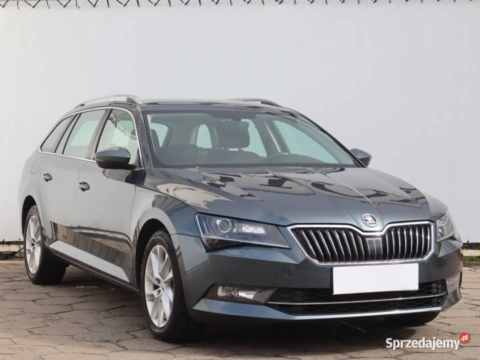 Skoda Superb 15 TSI benzyna
