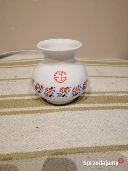 stary maly porcelanowy wazon PTG Karolina
