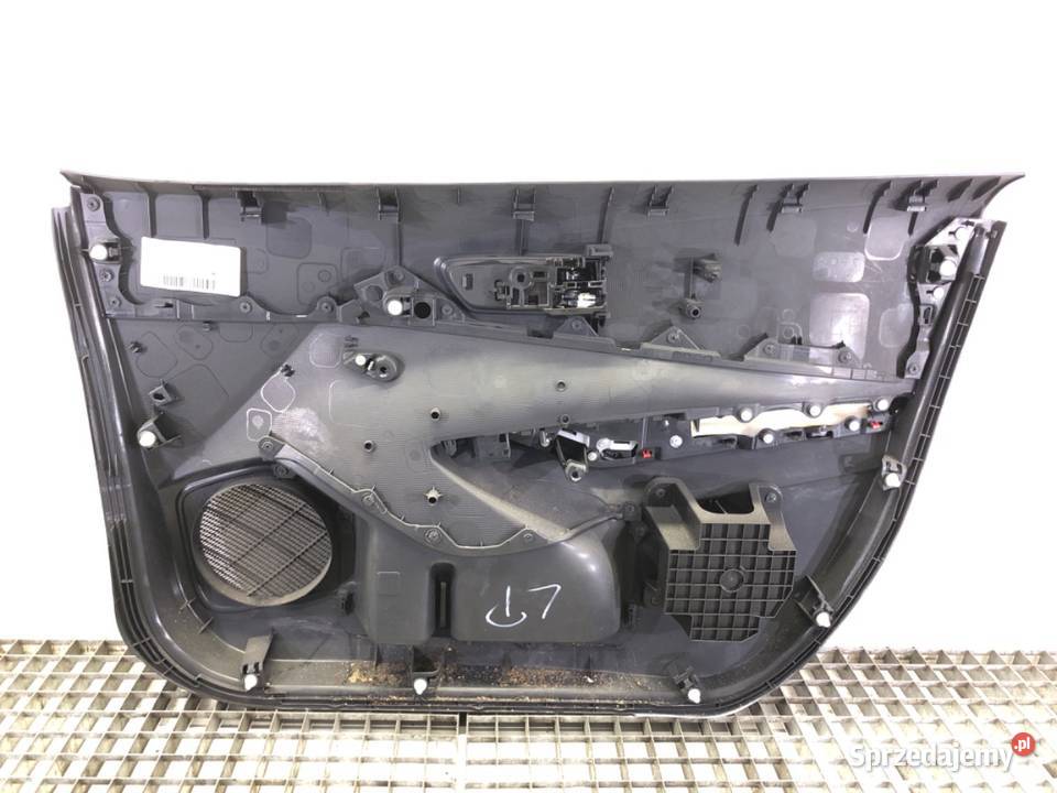 BOCZEK DRZWI LEWY PRZÓD TOYOTA COROLLA E21 podkarpackie