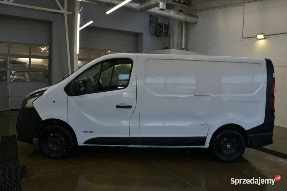 Nissan NV300 16 diesel 125 6biegów mały przebieg VAT marża Kęty