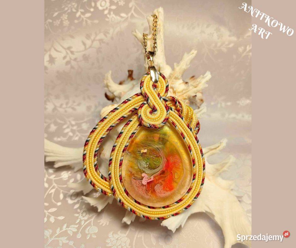 SŁONECZNY WISIOREK Z ŻYWICĄ SUTASZ Warszawa