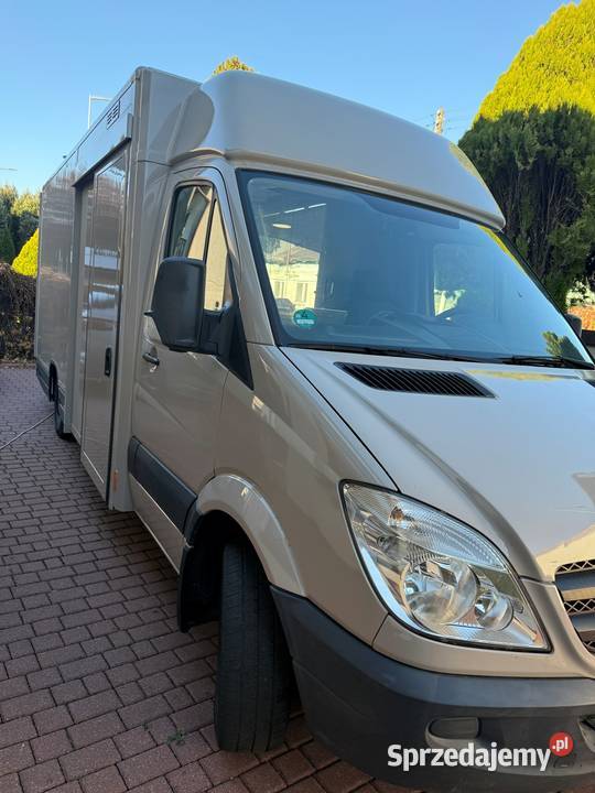 Food Truck samochód gastronomiczny