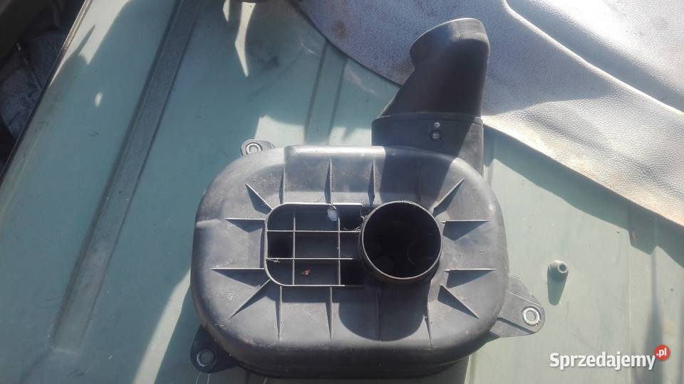 Mercedes 124 300 TD obudowa filta powietrza osobowe małopolskie Kocmyrzów