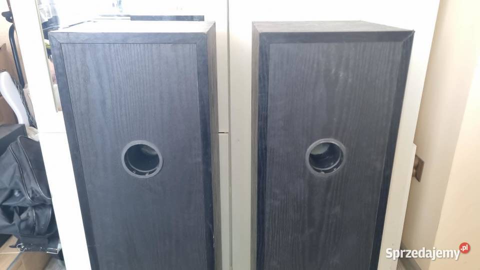 Potężne kolumny Axton AX70 Switzerland 2x150W Słuchawki i głośniki Warta