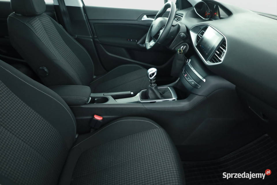 Peugeot 308 15 BlueHDi Piaseczno