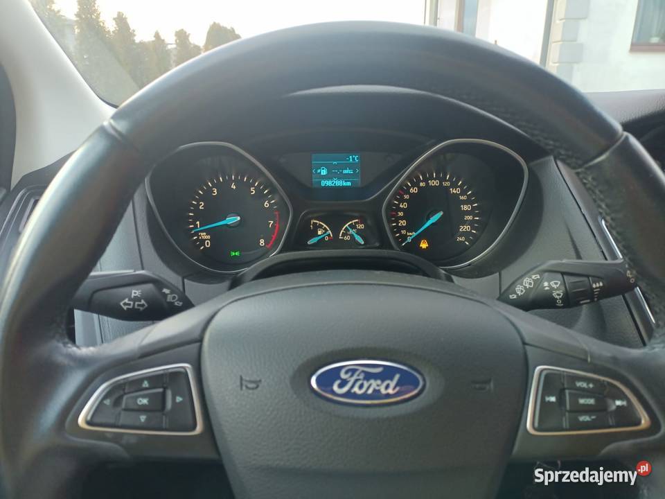 Ford Focus Kombi 10 Ecoboost benzyna pierwszy system Start-Stop Brzeg