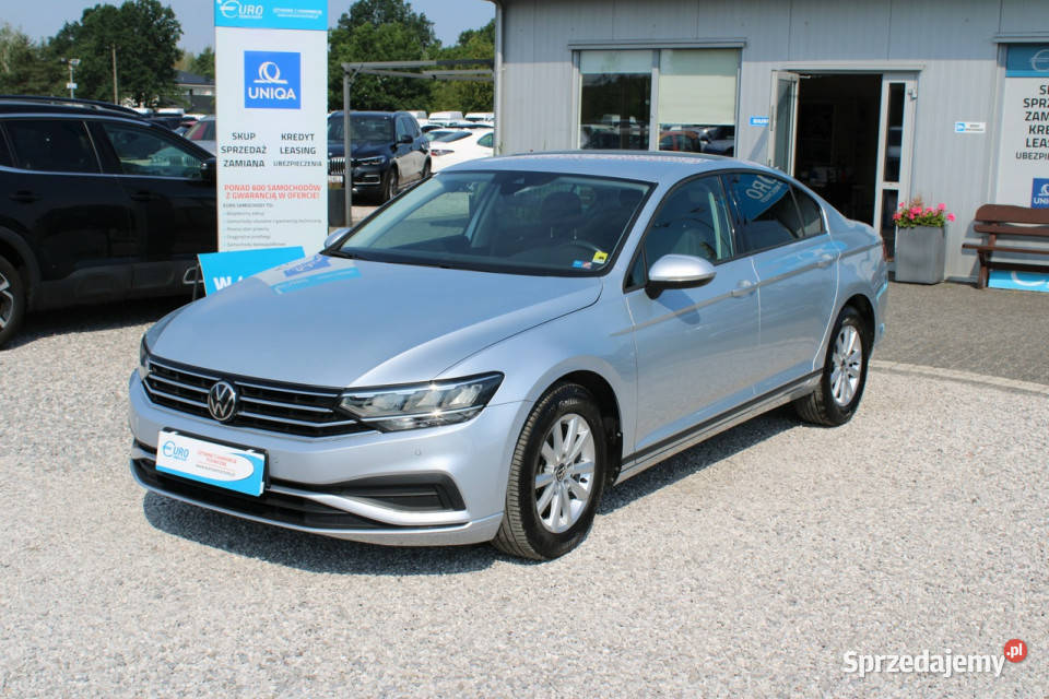 Volkswagen Passat ESSENCE LED Fvat Salon Polska Warszawa