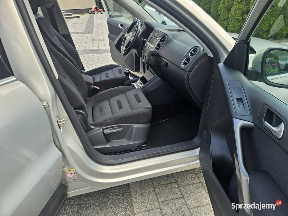 Volkswagen Tiguan 20 170 Klimatronik Parktronik garażowany Strzegom