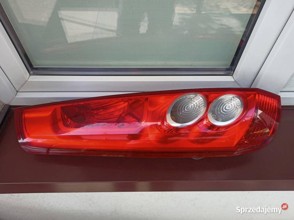 Ford Fiesta MK6 VI LIFT FL lampa tył tylna lewa łódzkie Sieradz