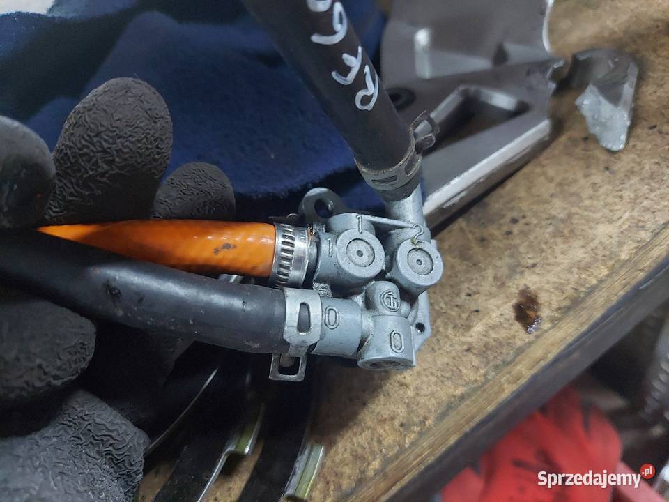 Suzuki RF 600 kranik paliwa zawór RF600 pokrętło Jelenia Góra