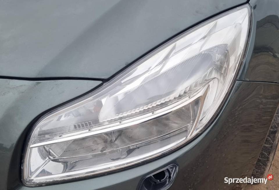 lampa przednia przód lampy komplet Opel Insignia osobowe Bodzentyn