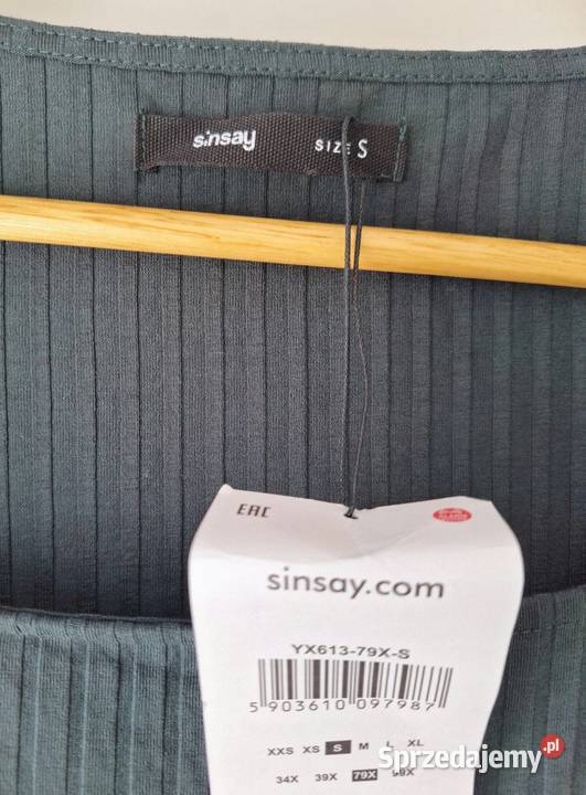 Sportowa sukienka w prążki butelkowa zieleń