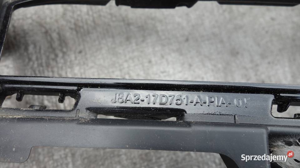 RANGE ROVER VELAR LISTWA LEWA ZDERZAK TYŁ osobowe