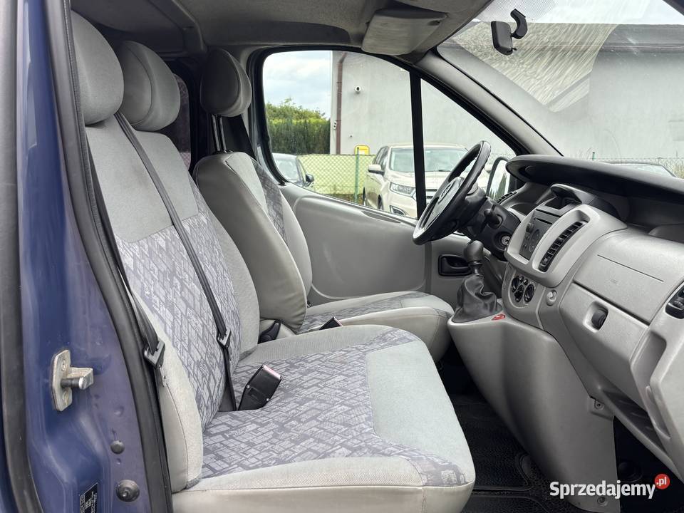 Opel Vivaro 2005r 9 osobowy Vivaro Paniówki