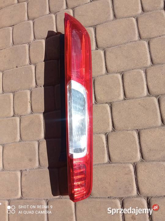 Lampa tył Ford Focus lewa 4M5113405A lewe Oleszyce