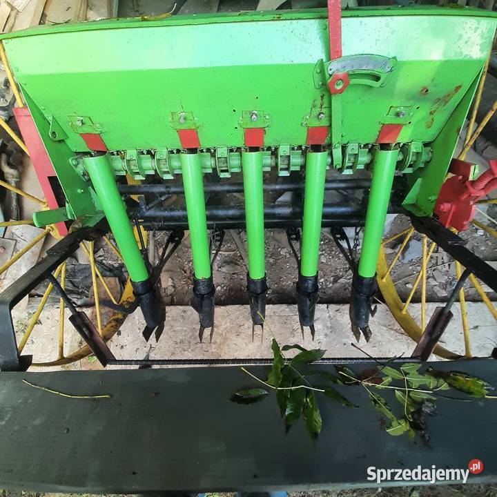 Pług obsypnik siewnik przyczepa dwukolka