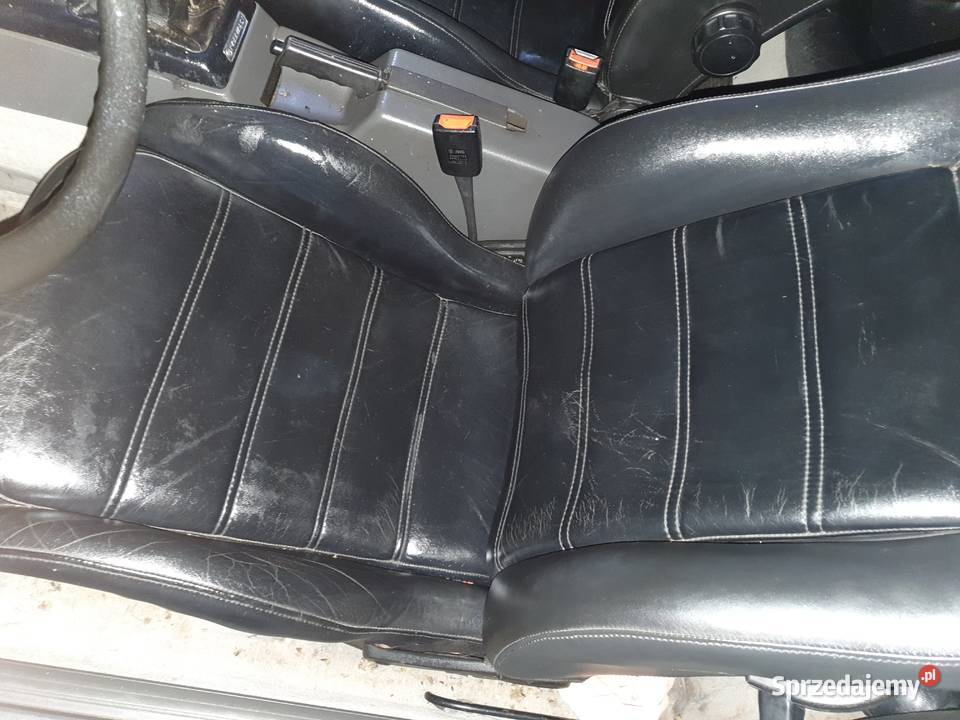 Siedzenia corrado czarna Skóra manualna sprzedam