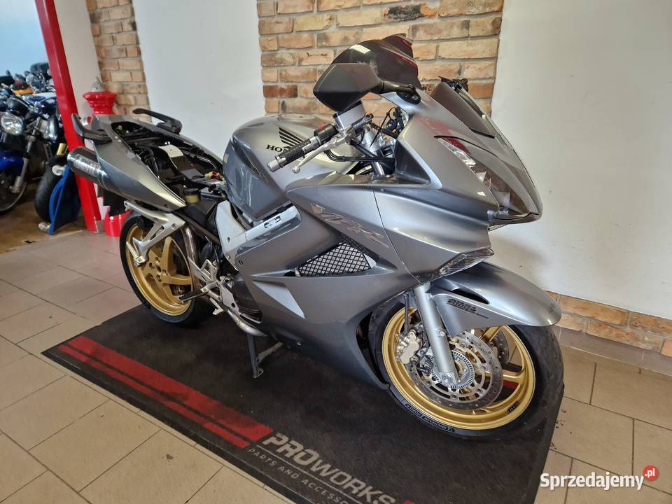 HONDA VFR 800 VFR800 VTEC ABS 2010R Kórnik sprzedam