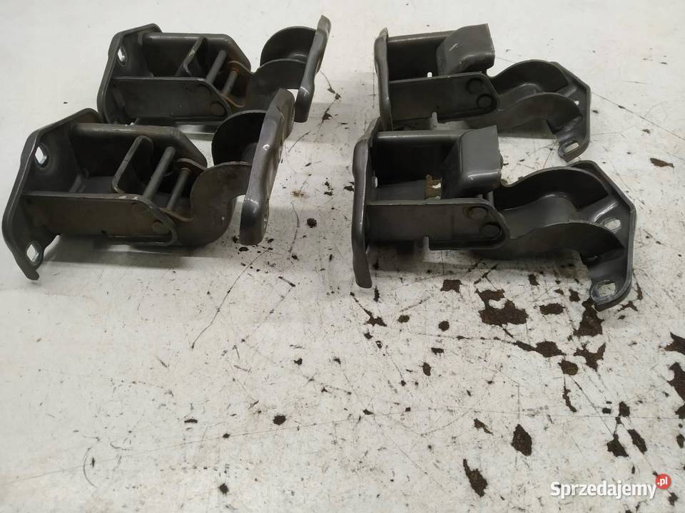 ZAWIAS DRZWI KOMPLET TYŁ 904006707R 904108626R Rok produkcji 2016