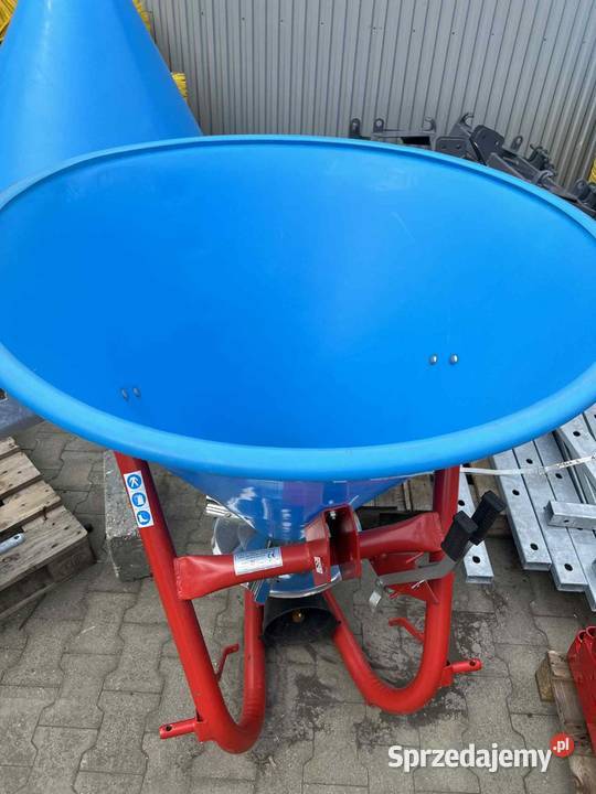 Rozsiewacz nawozów jednotarczowy plastikowy nowy Rozsiewacze nawozów Busko-Zdrój
