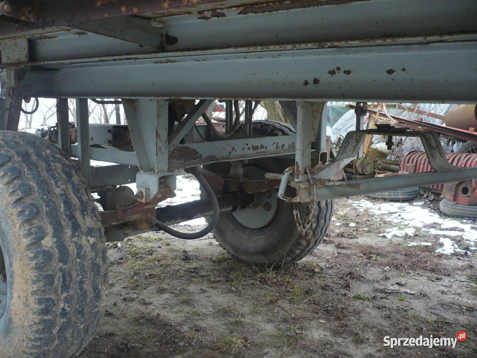 przyczepa rolnicza d 732 nieuszkodzony Ksawerówka