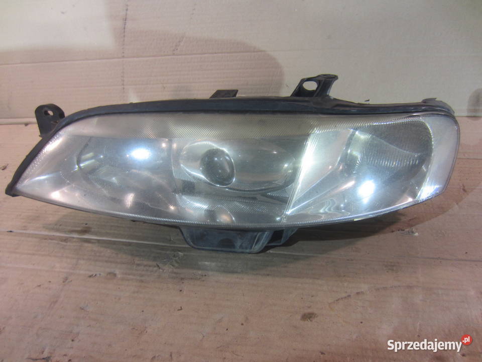 lampa lewa przód xsenon ksenon opel vectra b Szczecin