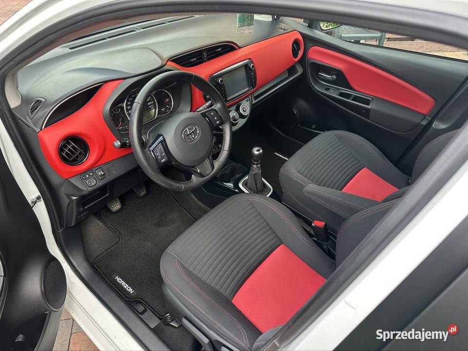 Toyota Yaris Style Red Pack 133 VVTi 2014 benzyna Siedlce