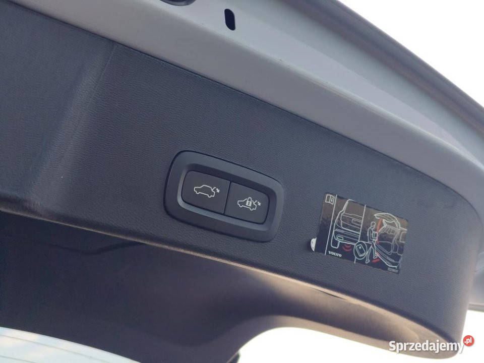 Volvo XC40 2021r FV23 kamera 360 bezwypadkowy Motoryzacja Poznań sprzedam