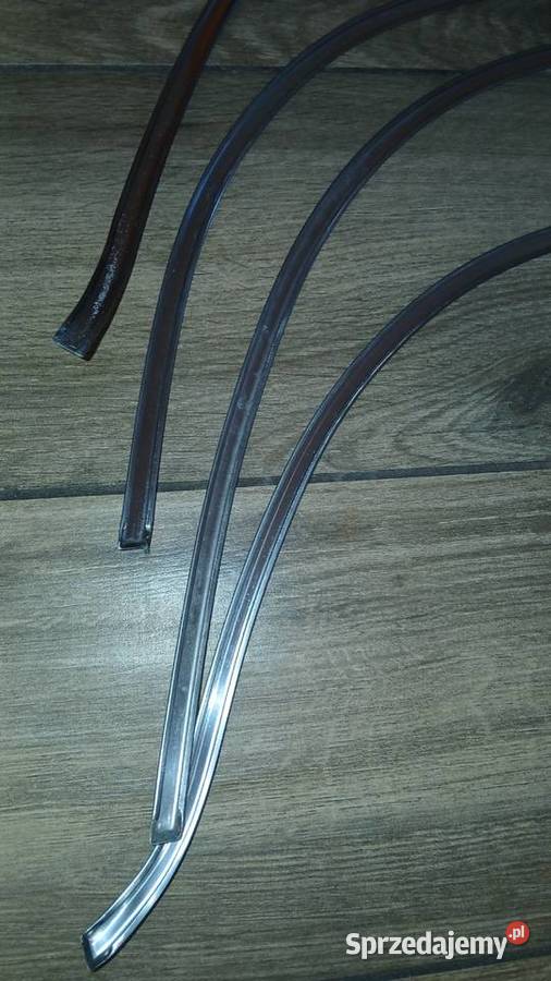 Łada 2103 2106 listwy ozdobne błotnika Olimpin sprzedam