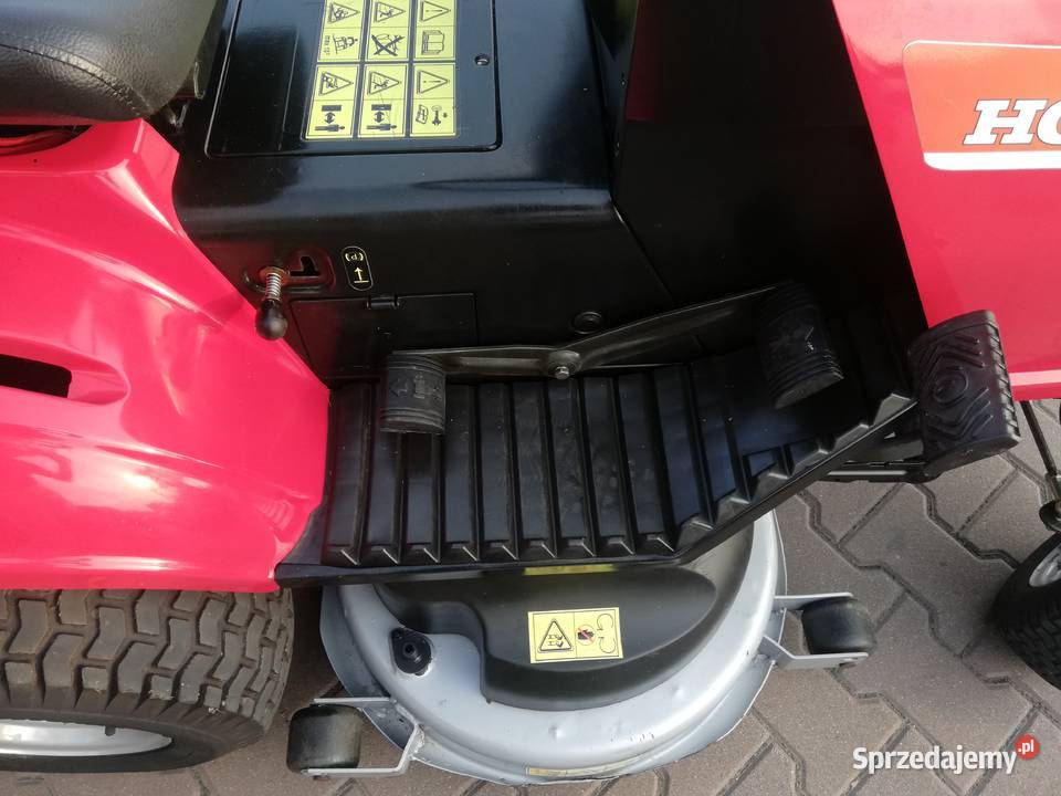 Traktor ogrodowy kosiarkaz pługiem śnieżnym sprzedam