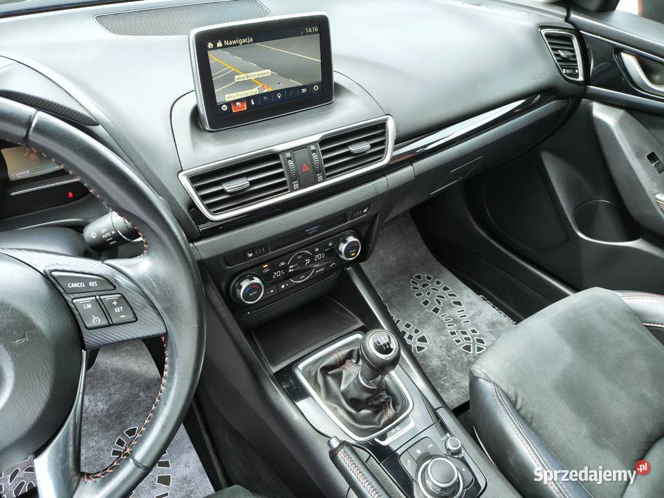 Mazda 3 NOWA PIĘKNY KOLOR 20 Benzyna Serwisowana światła LED