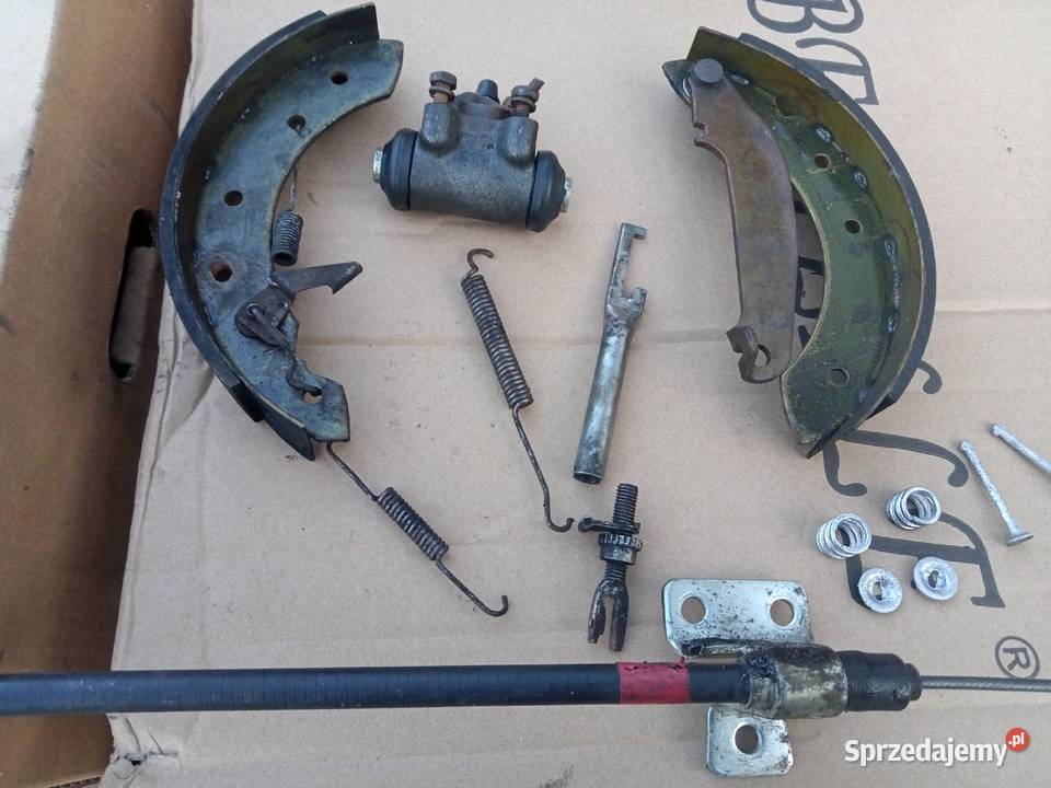 Polonez Caro plus okładziny cylinderki kompletli Stalowa Wola sprzedam