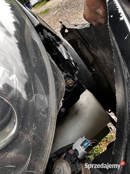Opel astra h 3 lampa przednia prawa bixenon Lampy przednie podkarpackie Tywonia