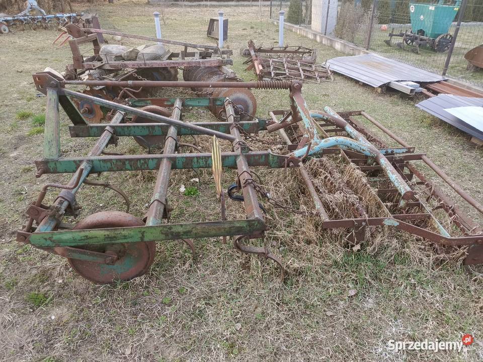 Agregat kultywator z wałkami Ciechanów