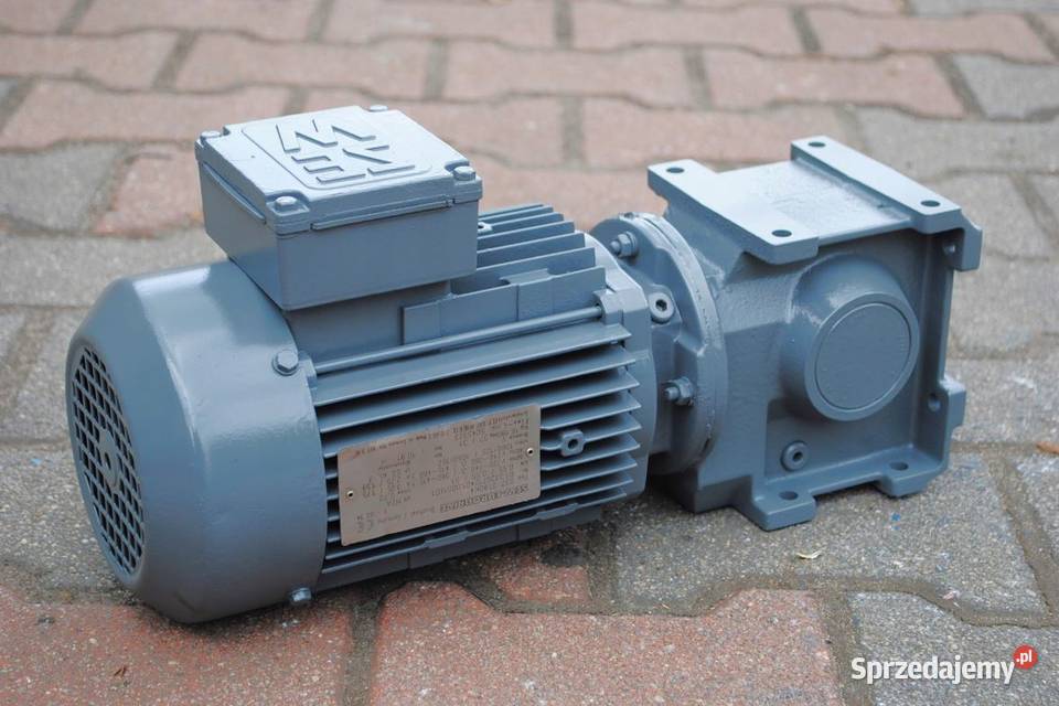Motoreduktor kątowy 055kw 125obrmin SEW Kargowa