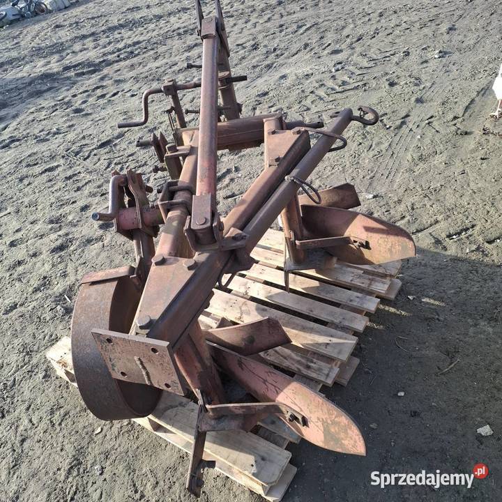 Pług 2 skibowy UG Nowe elementy robocze sprzedam