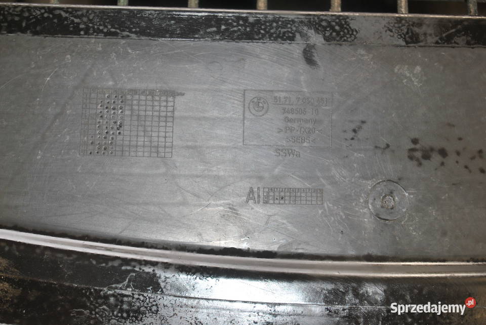 Wlot powietrza kanał główny powietrza BMW E60 Poręba